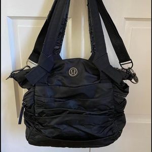 Lululemon Triumphant Tote - Ruched, Black bag